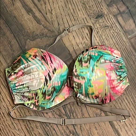 Victoria's Secret Other - NWOT Victoria Secret 34D Bikini Top